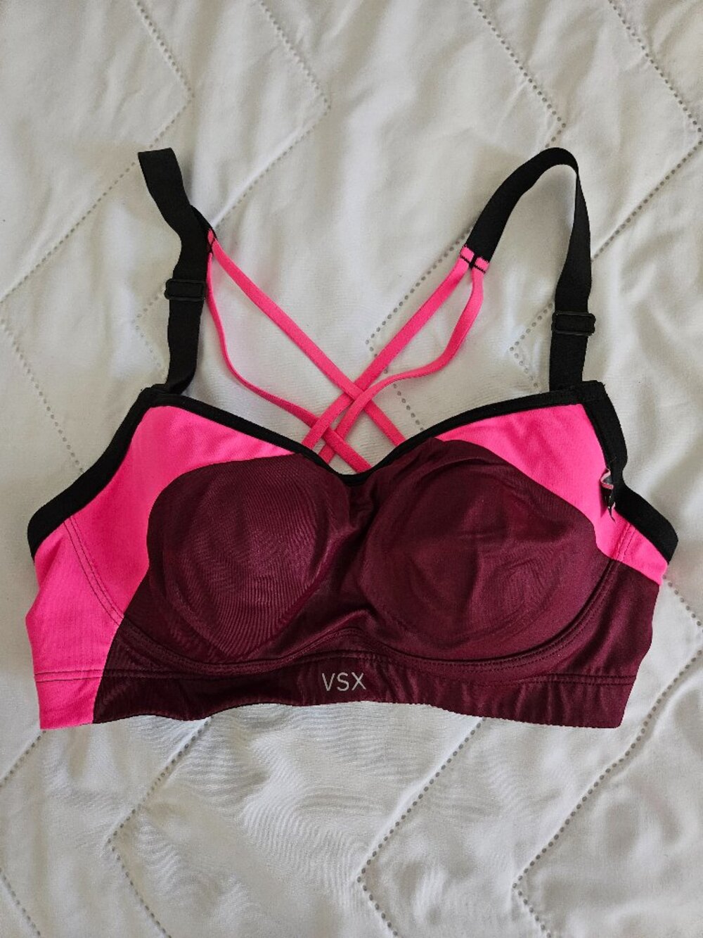 Victoria's Secret Brand Athletic Sports Bra Burgundy Pink Size 32C